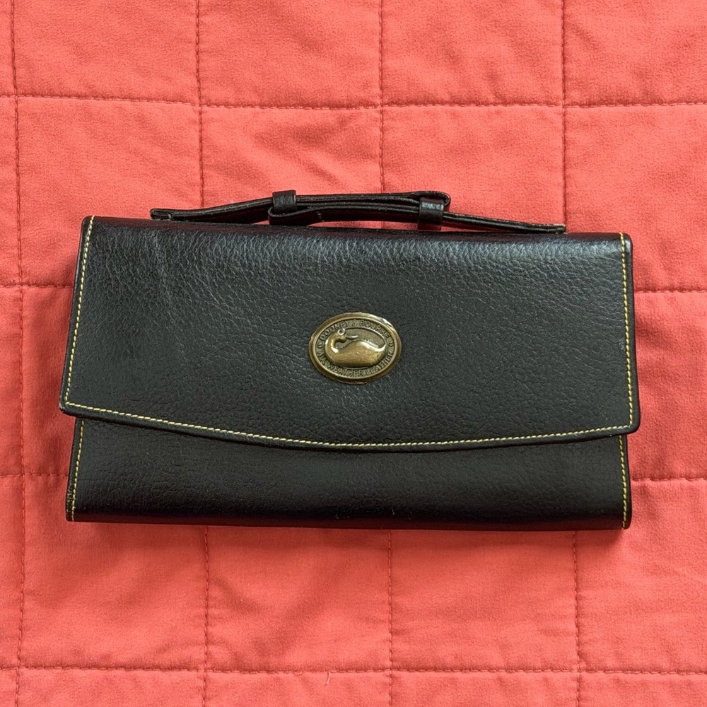 Dooney & Bourke Vintage Clutch Wallet